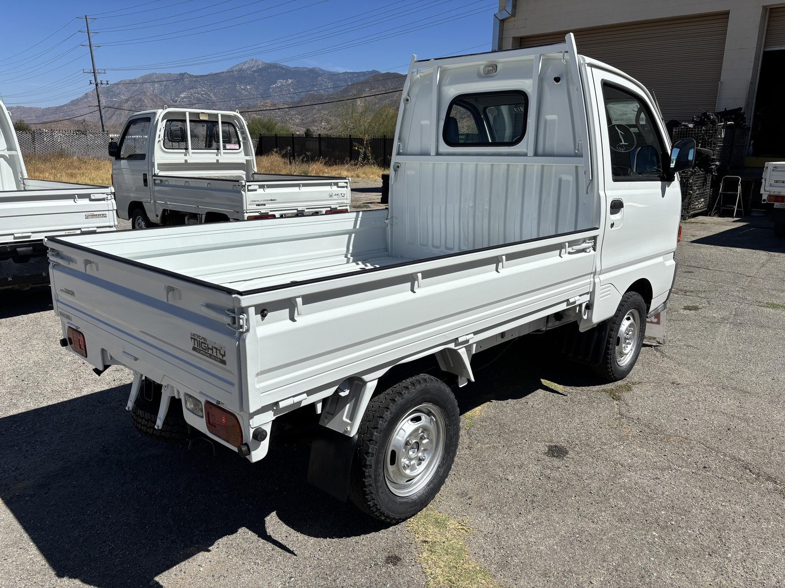 Mitsubishi-Minicab-1996-Truck-6