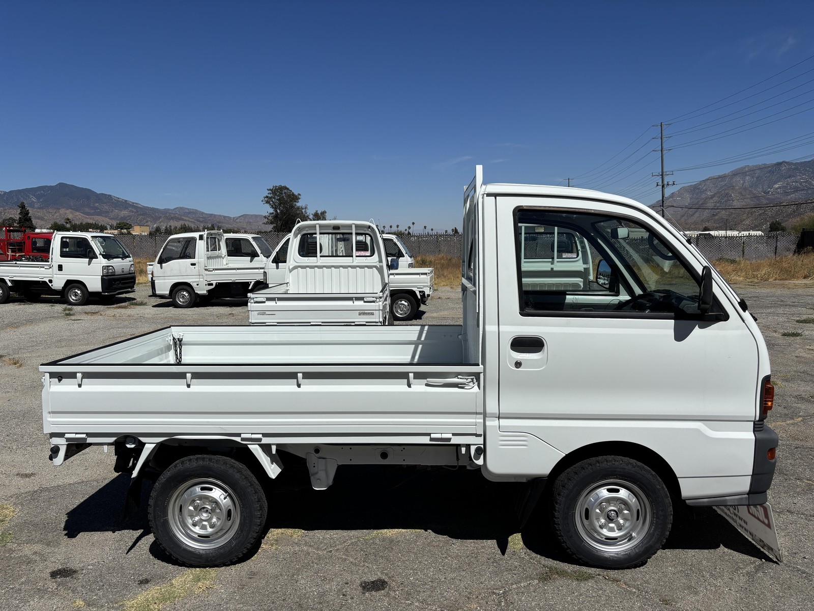 Mitsubishi-Minicab-1996-Truck-7