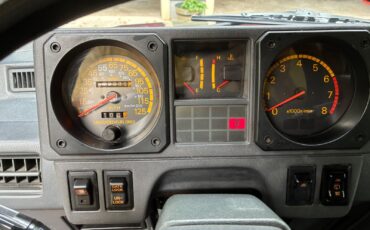 Mitsubishi-Montero-1991-SUV-19