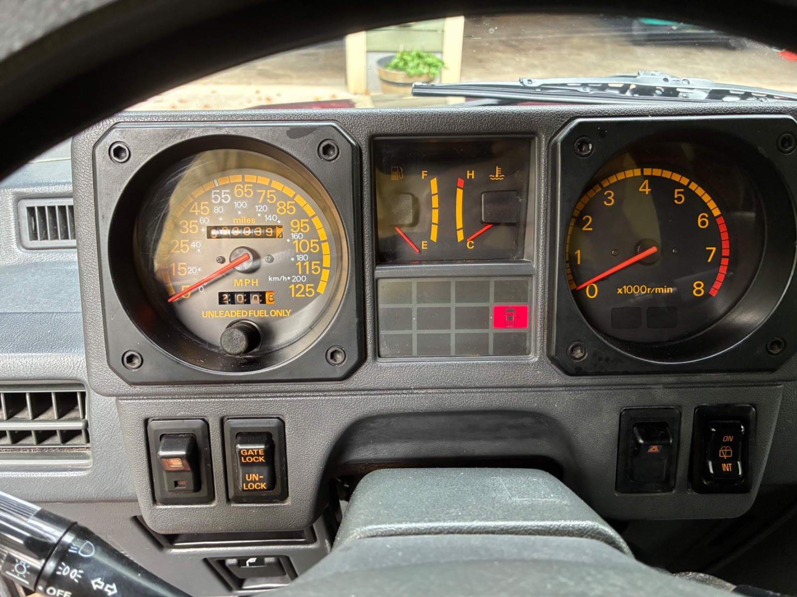 Mitsubishi-Montero-1991-SUV-19