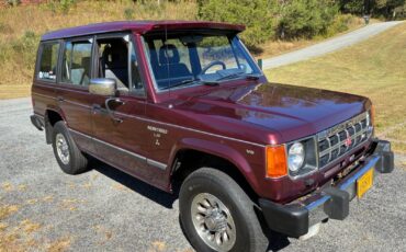Mitsubishi-Montero-1991-SUV-2