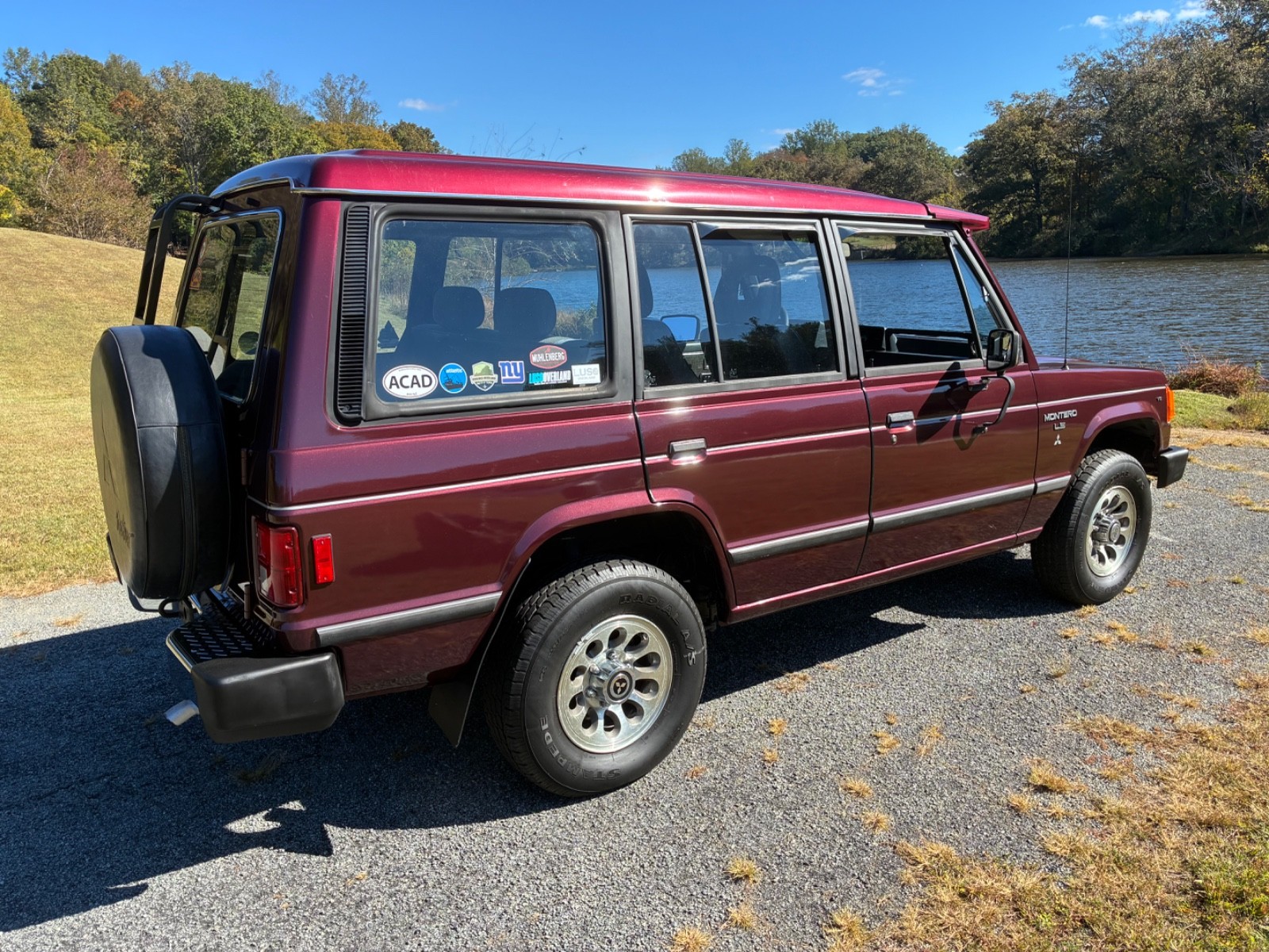 Mitsubishi-Montero-1991-SUV-4