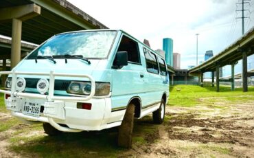 Mitsubishi-delica-1992-80