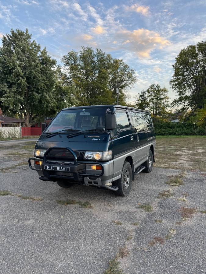 Mitsubishi-delica-diesel-1991-blue-3