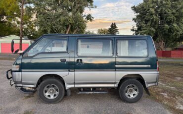 Mitsubishi-delica-diesel-1991-blue-4