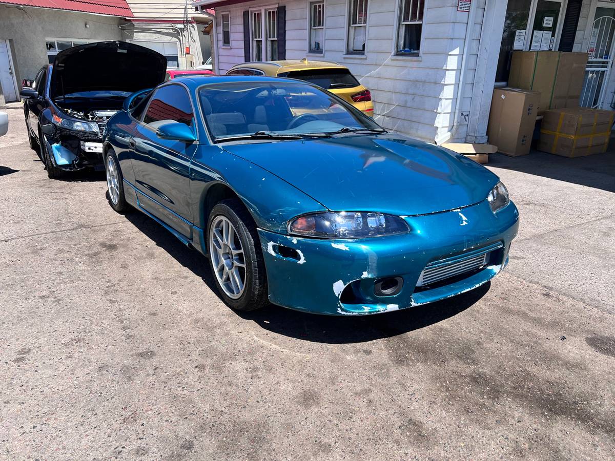 Mitsubishi-eclipse-1996-green-2