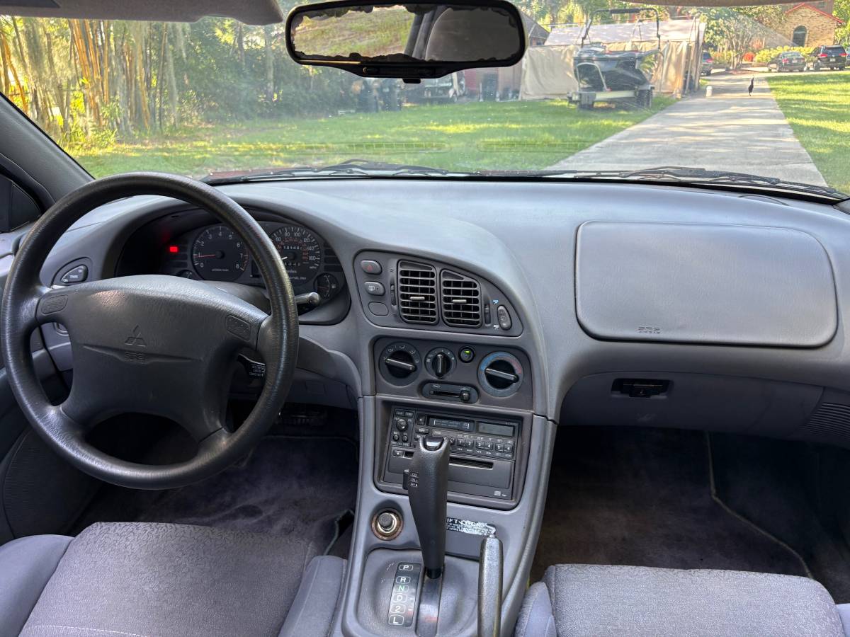 Mitsubishi-eclipse-gs-1996-2