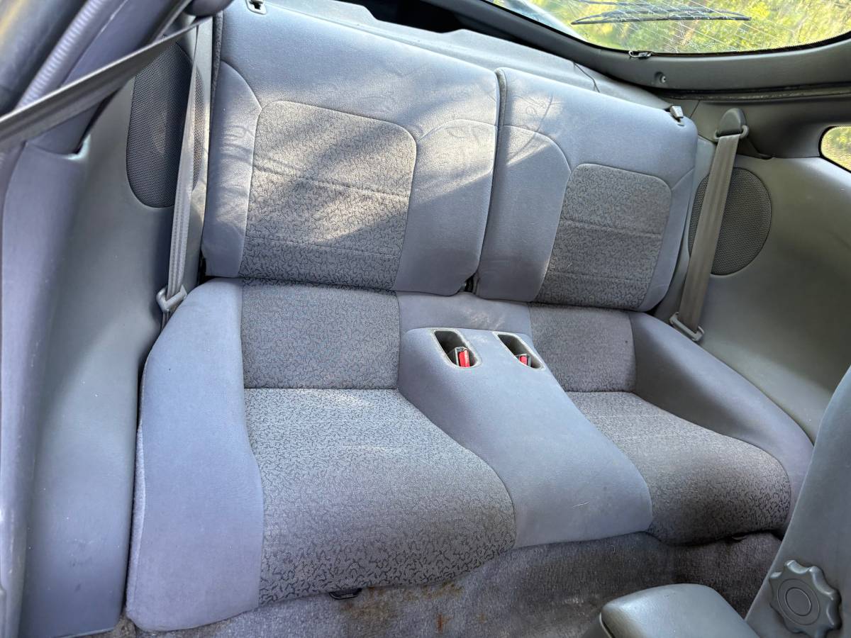 Mitsubishi-eclipse-gs-1996-4