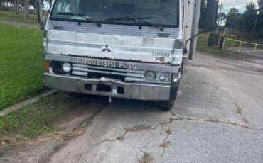 Mitsubishi-fuso-box-truck-diesel-1988-white-1