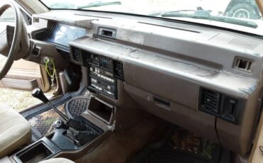 Mitsubishi-mighty-max-4x4-1988-25