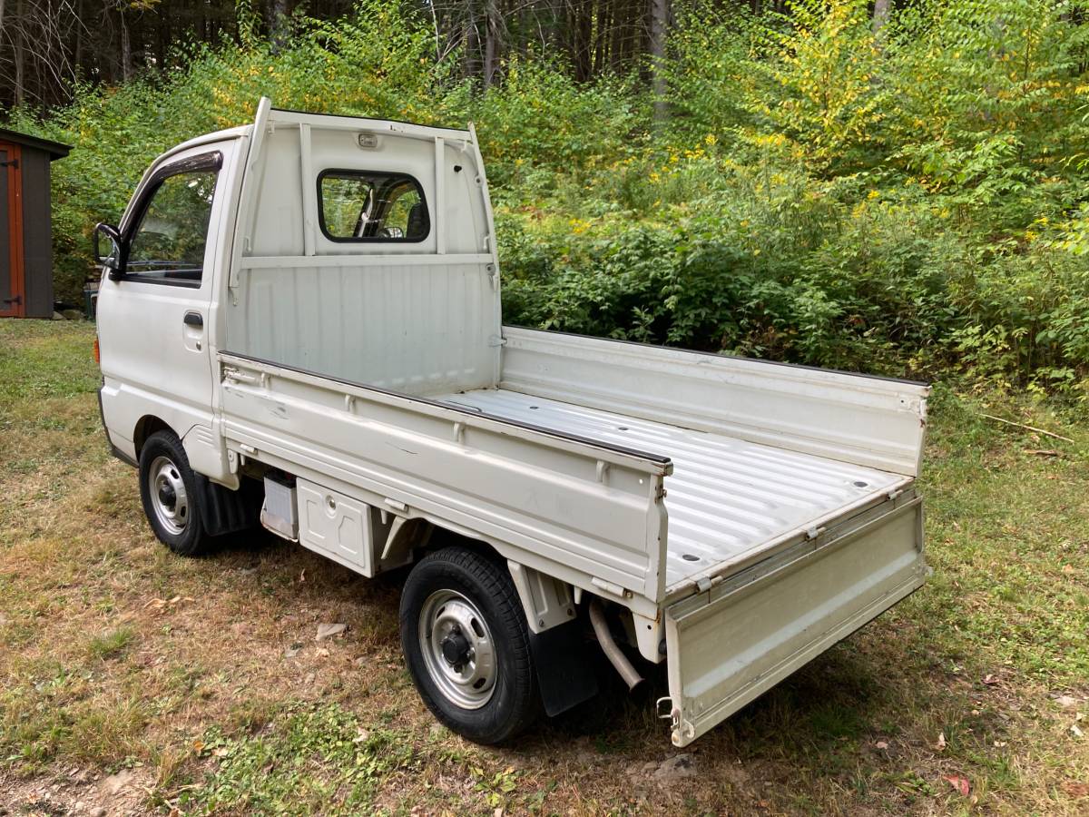 Mitsubishi-mini-cab-1994-white-6