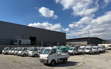 Mitsubishi-minicab-1993-white-1