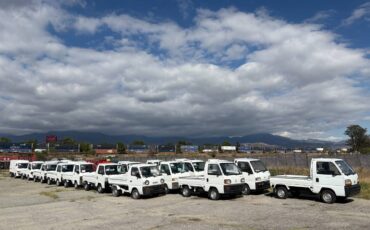 Mitsubishi-minicab-1993-white-15