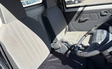 Mitsubishi-minicab-1993-white-23