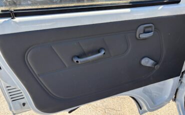 Mitsubishi-minicab-1993-white-33