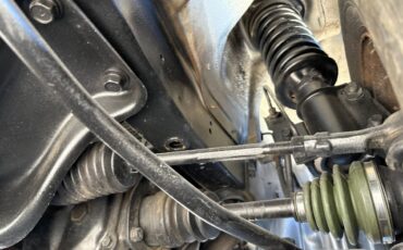 Mitsubishi-minicab-1993-white-37