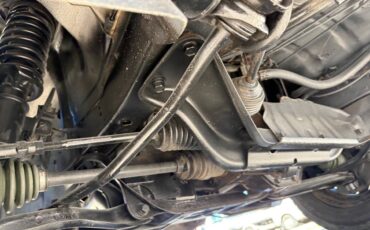 Mitsubishi-minicab-1993-white-40