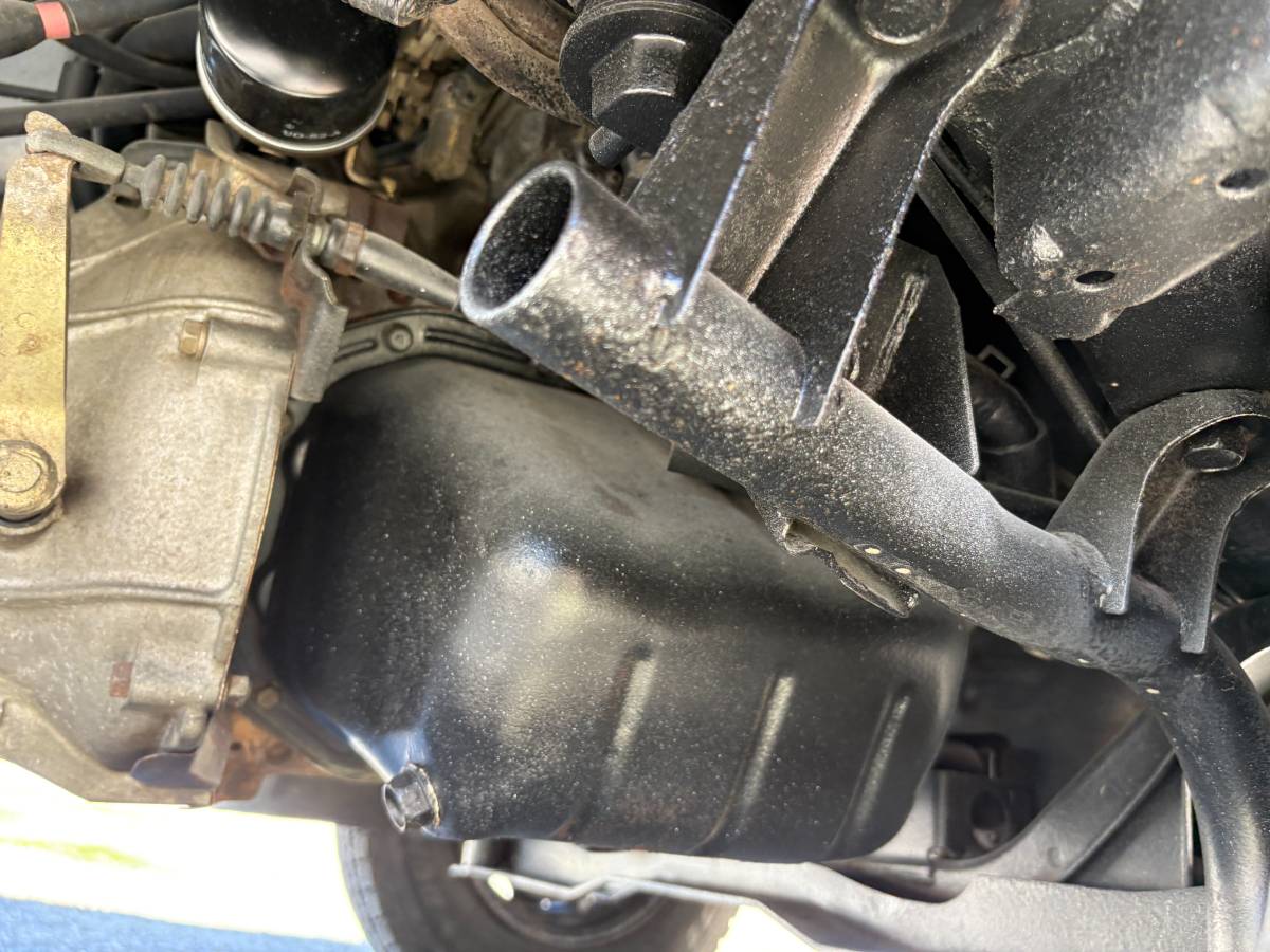 Mitsubishi-minicab-1993-white-41