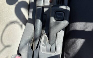 Mitsubishi-minicab-1993-white-5