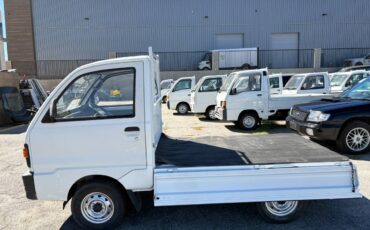 Mitsubishi-minicab-1993-white-7