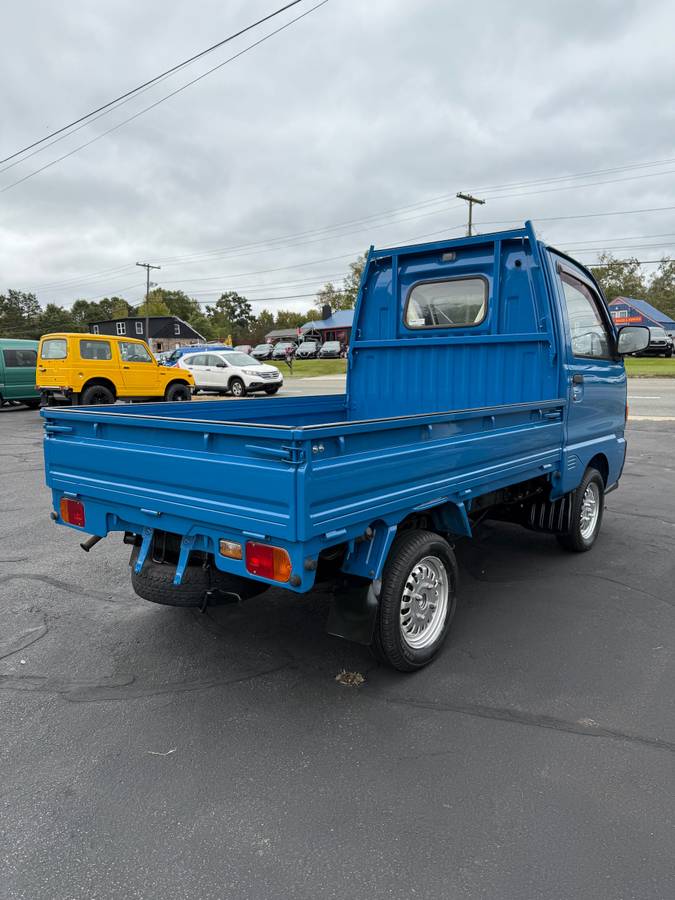Mitsubishi-minicab-1994-blue-3