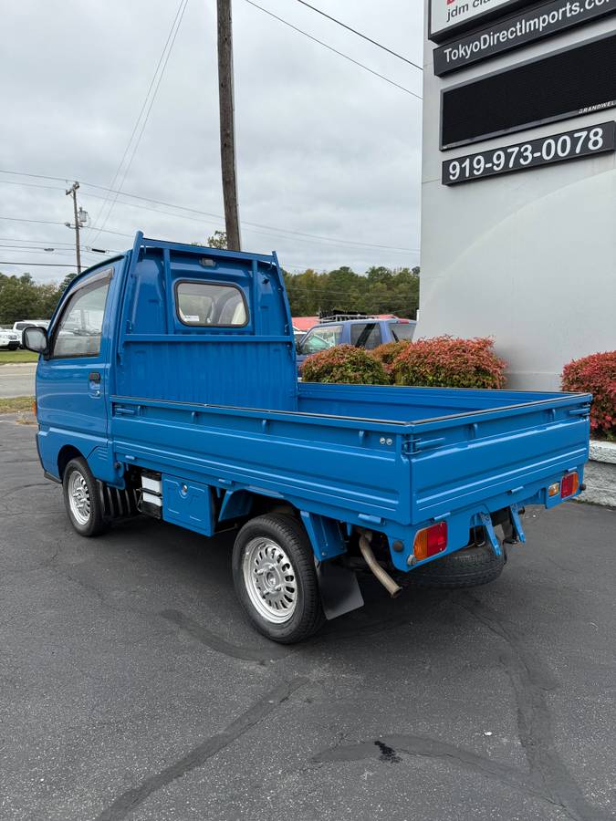 Mitsubishi-minicab-1994-blue-6