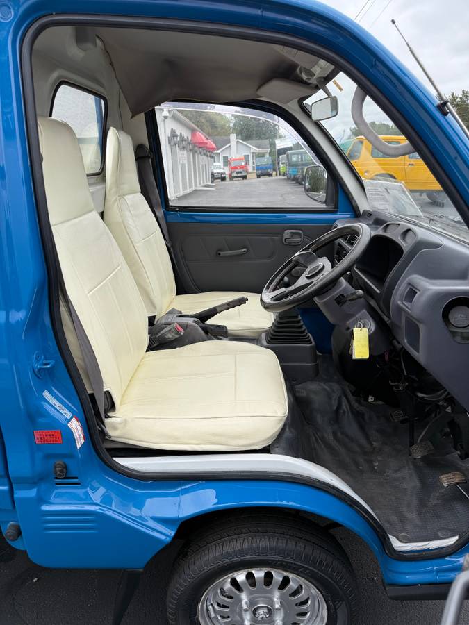 Mitsubishi-minicab-1994-blue-8
