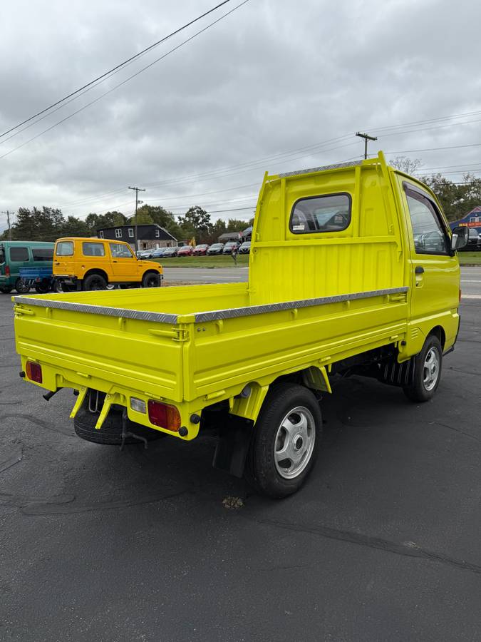 Mitsubishi-minicab-1994-yellow-3