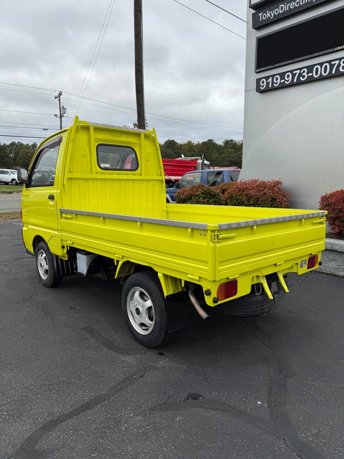 Mitsubishi-minicab-1994-yellow-8