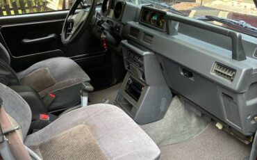 Mitsubishi-montero-ls-1991-red-13