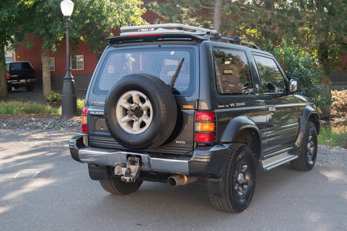 Mitsubishi-pajero-1994-1