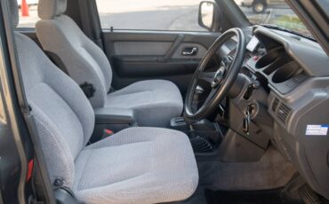Mitsubishi-pajero-1994-13