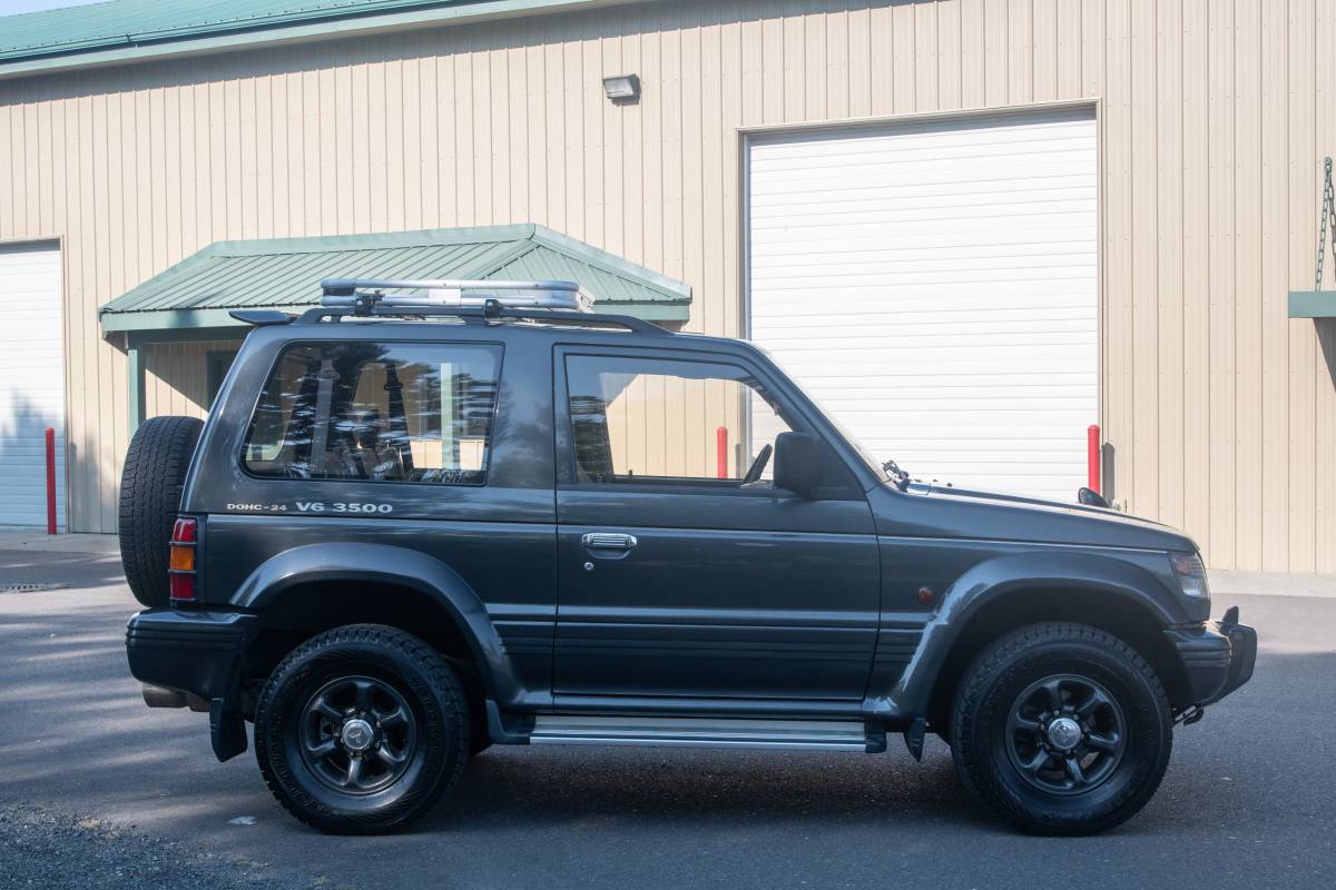 Mitsubishi-pajero-1994-3