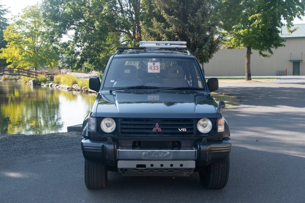 Mitsubishi-pajero-1994