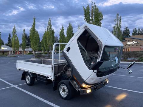 Mitsubishinissanisuzu-diesel-1996-white-1