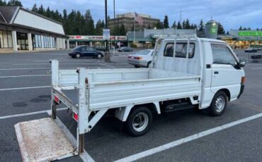 Mitsubishinissanisuzu-diesel-1996-white-6