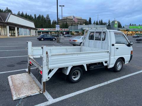 Mitsubishinissanisuzu-diesel-1996-white-6