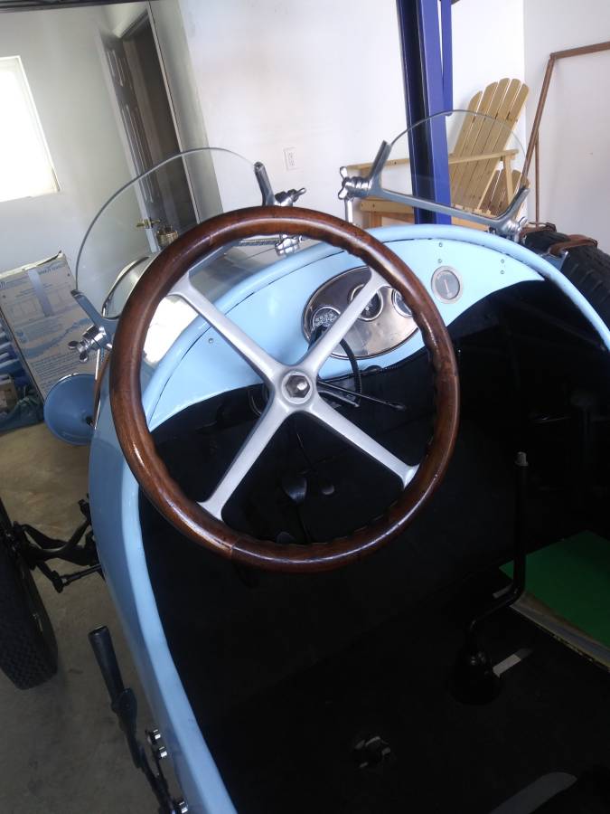 Model-t-1923-blue-3