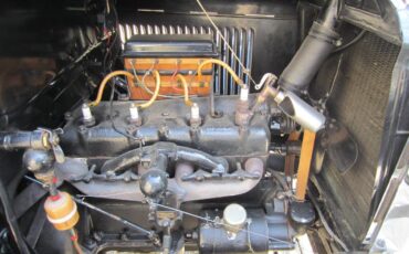 Model-t-ford-roadster-1927-4