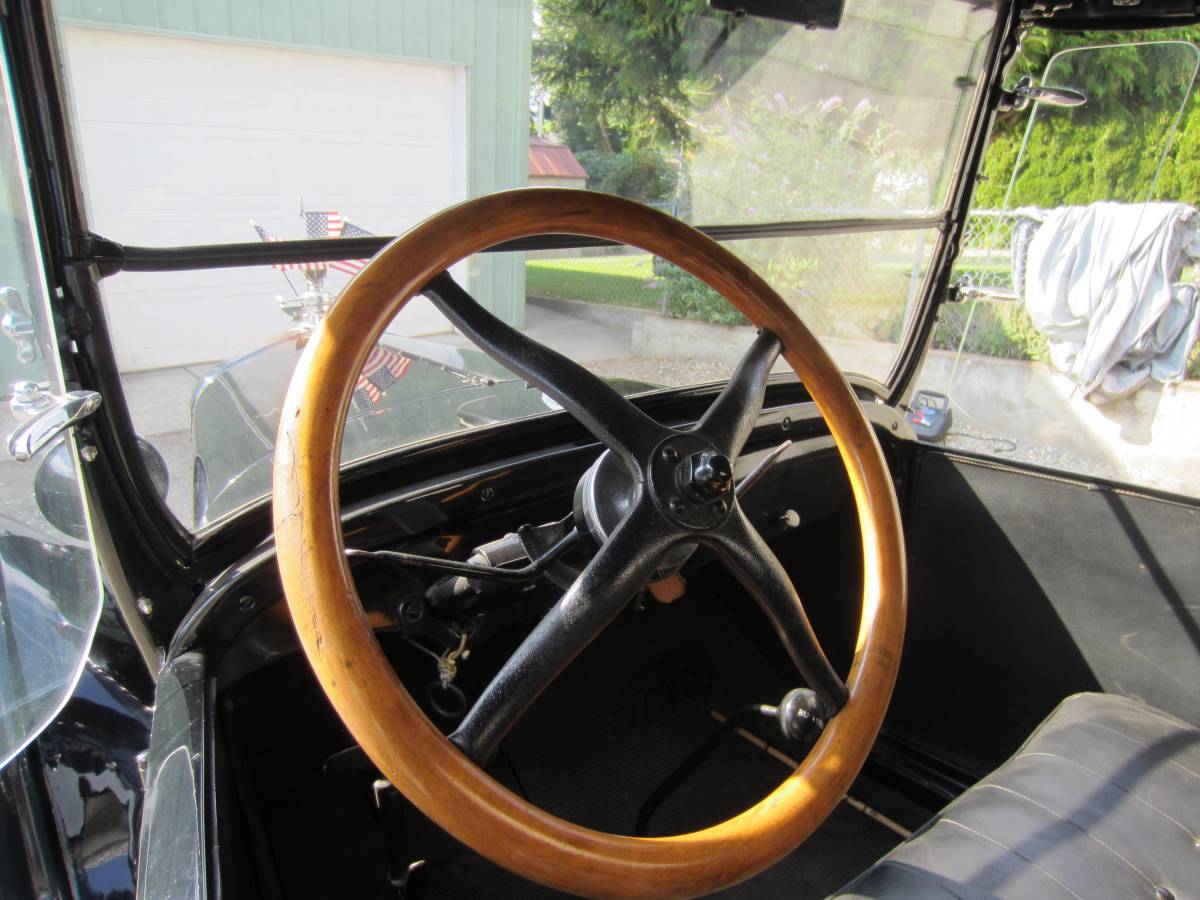 Model-t-ford-roadster-1927-7