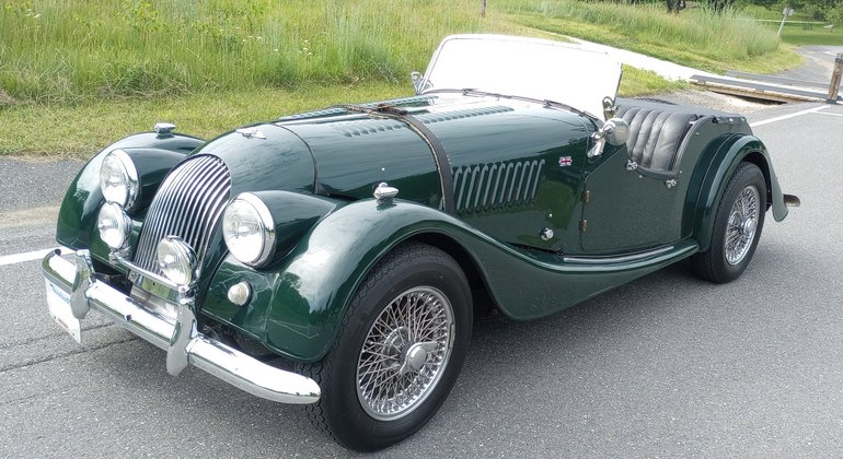 Morgan-Plus-4-1960-British-Racing-Green-Black