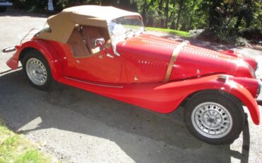 Morgan-Plus-8-1993-Corsa-Red-Tan-10