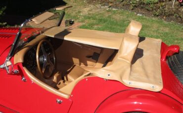 Morgan-Plus-8-1993-Corsa-Red-Tan-3