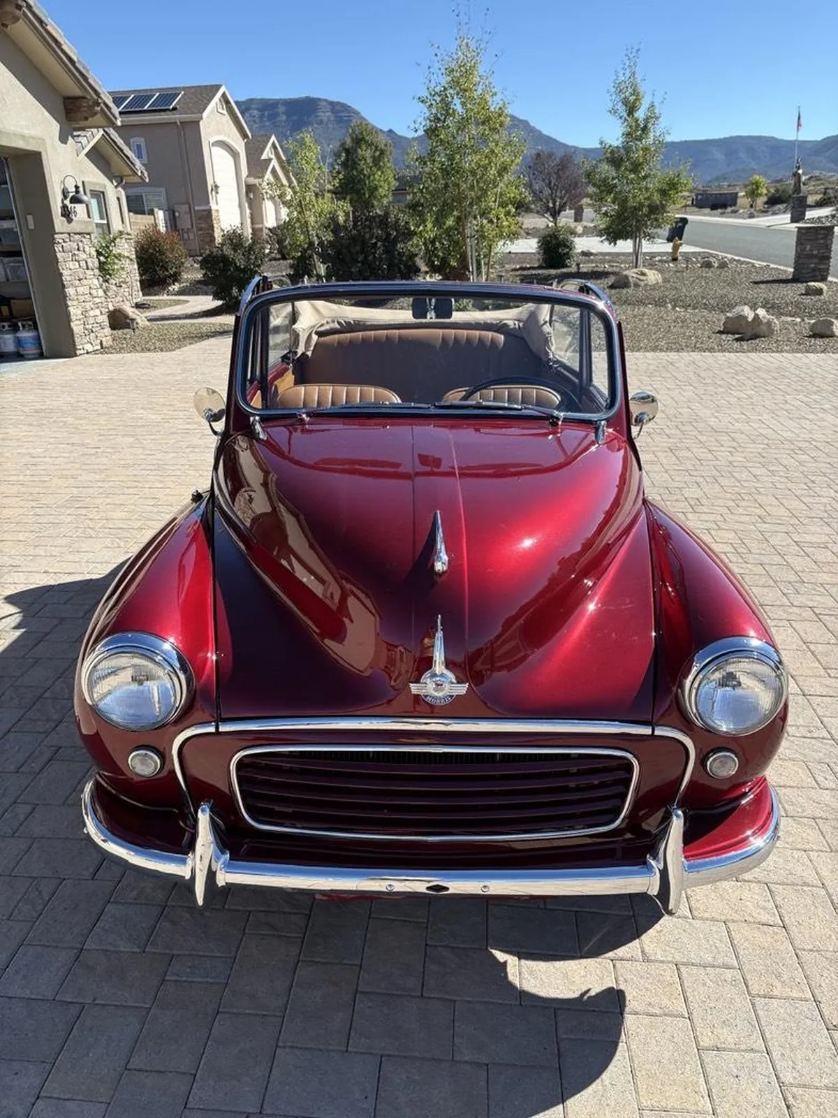 Morris-Minor-1000-1959-Red-Beige-17