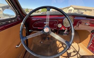 Morris-Minor-1000-1959-Red-Beige-18