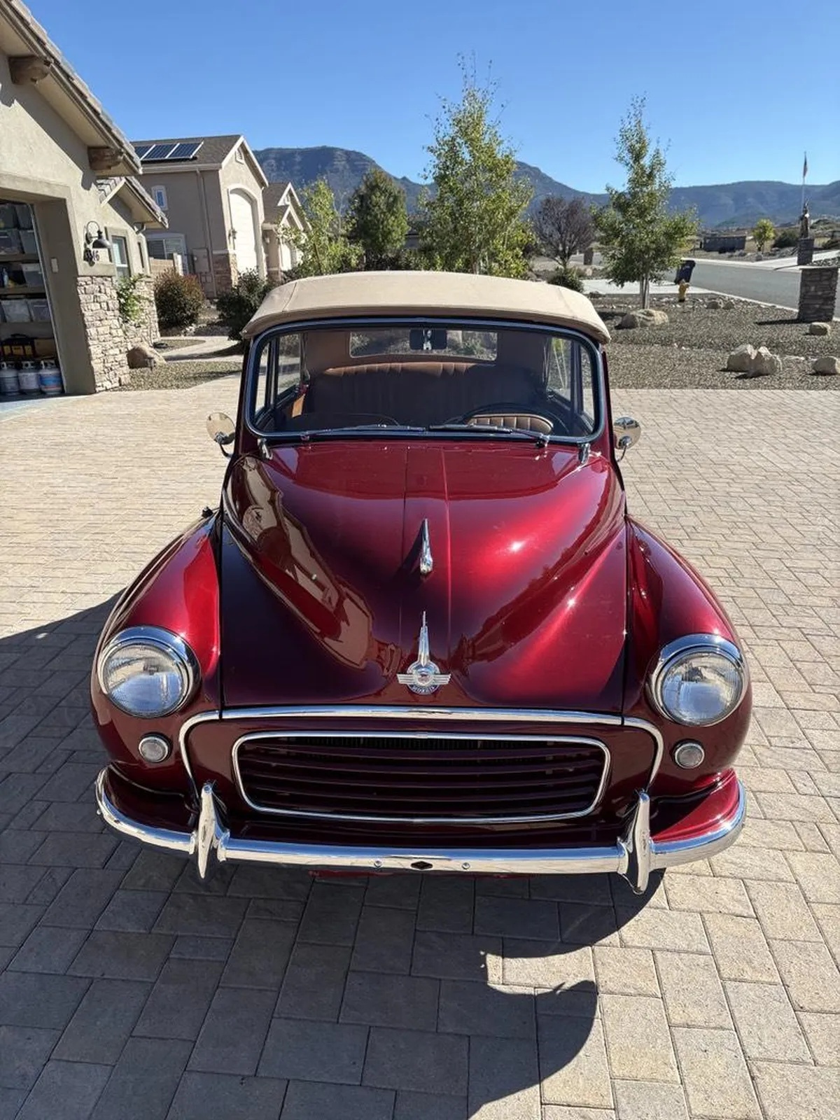 Morris-Minor-1000-1959-Red-Beige-4