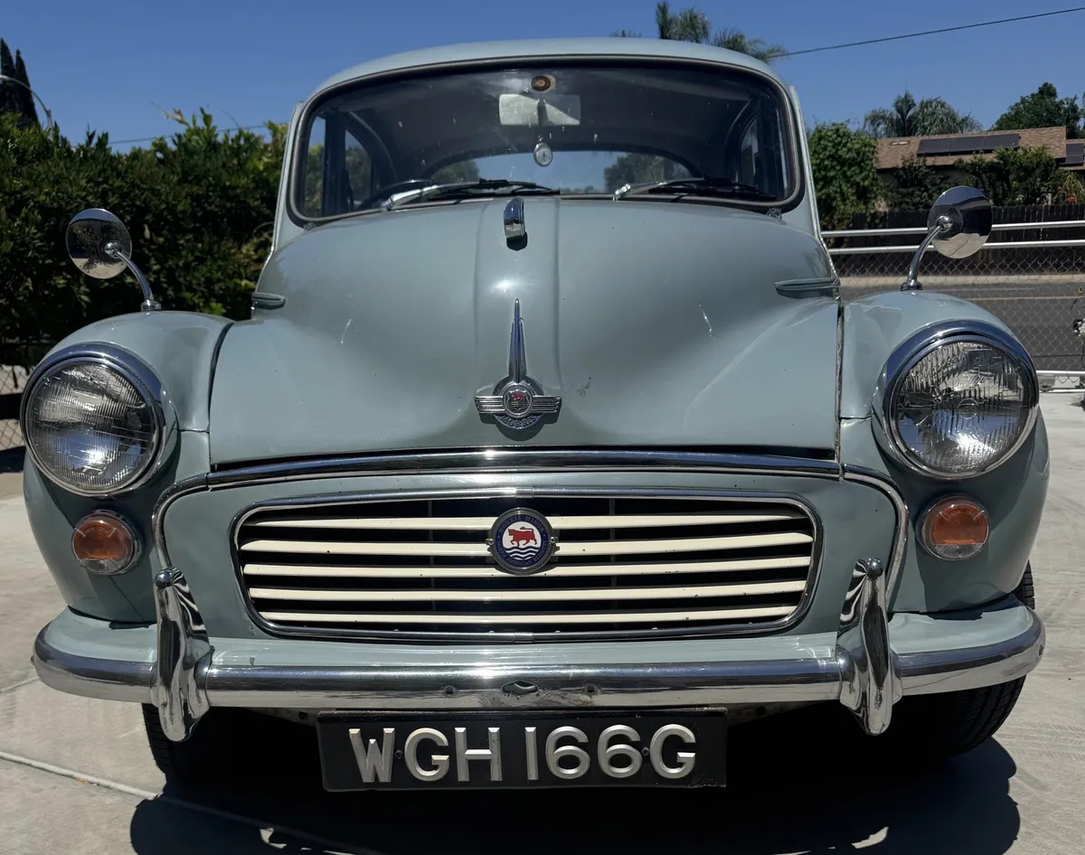 Morris-Minor-1000-1968-Smoke-Gray-Light-Blue-2