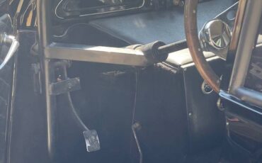 Morris-minor-1963-black-11