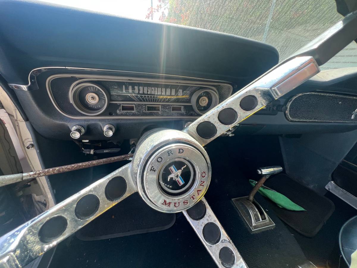 Mustang-coupe-1965-14