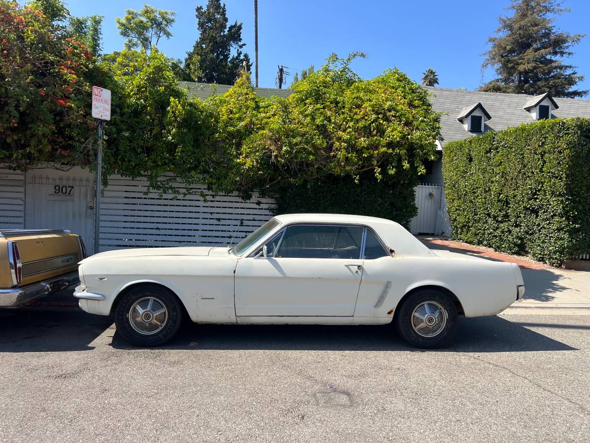 Mustang-coupe-1965-5